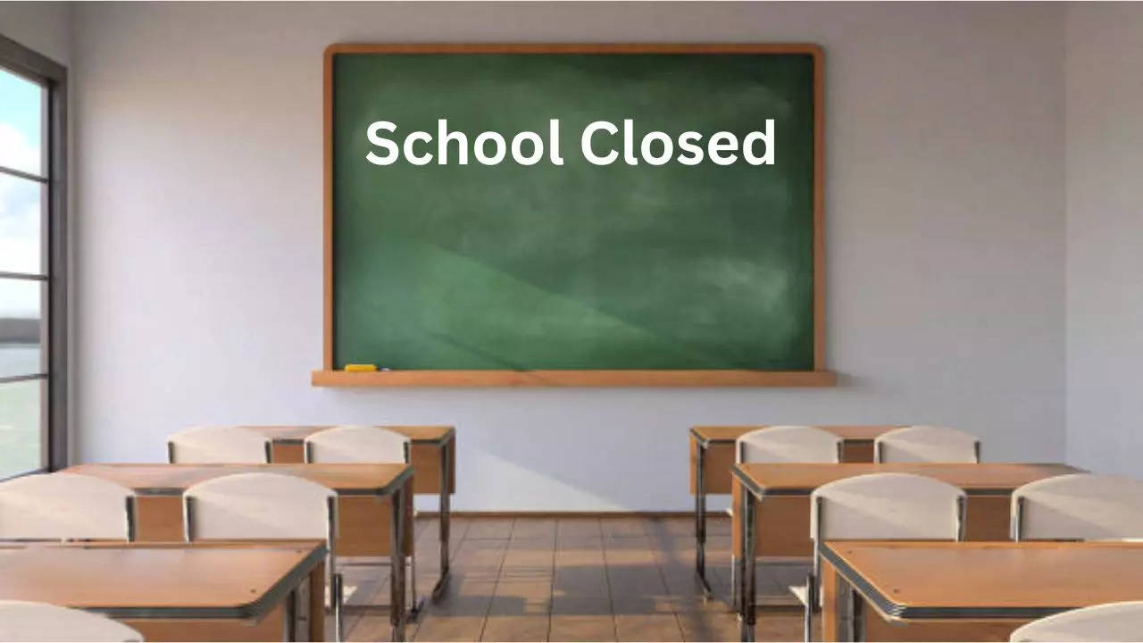 School Closed In Uttarakhand