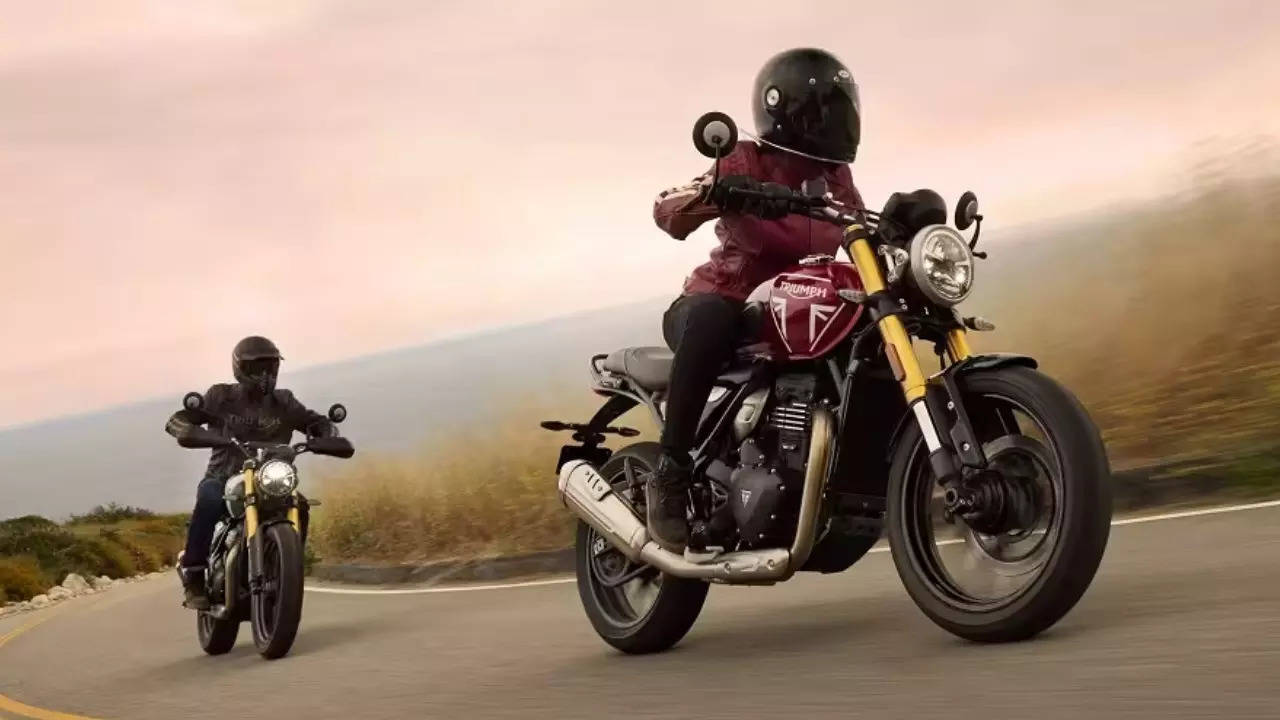 Triumph New Speed 400 And Scrambler 400 X Bookings In India