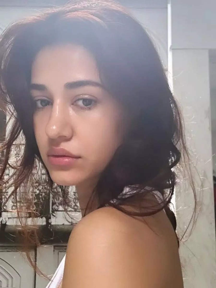 disha-patani-disha-patani-fitness-know-workout-and-diet-plan-times