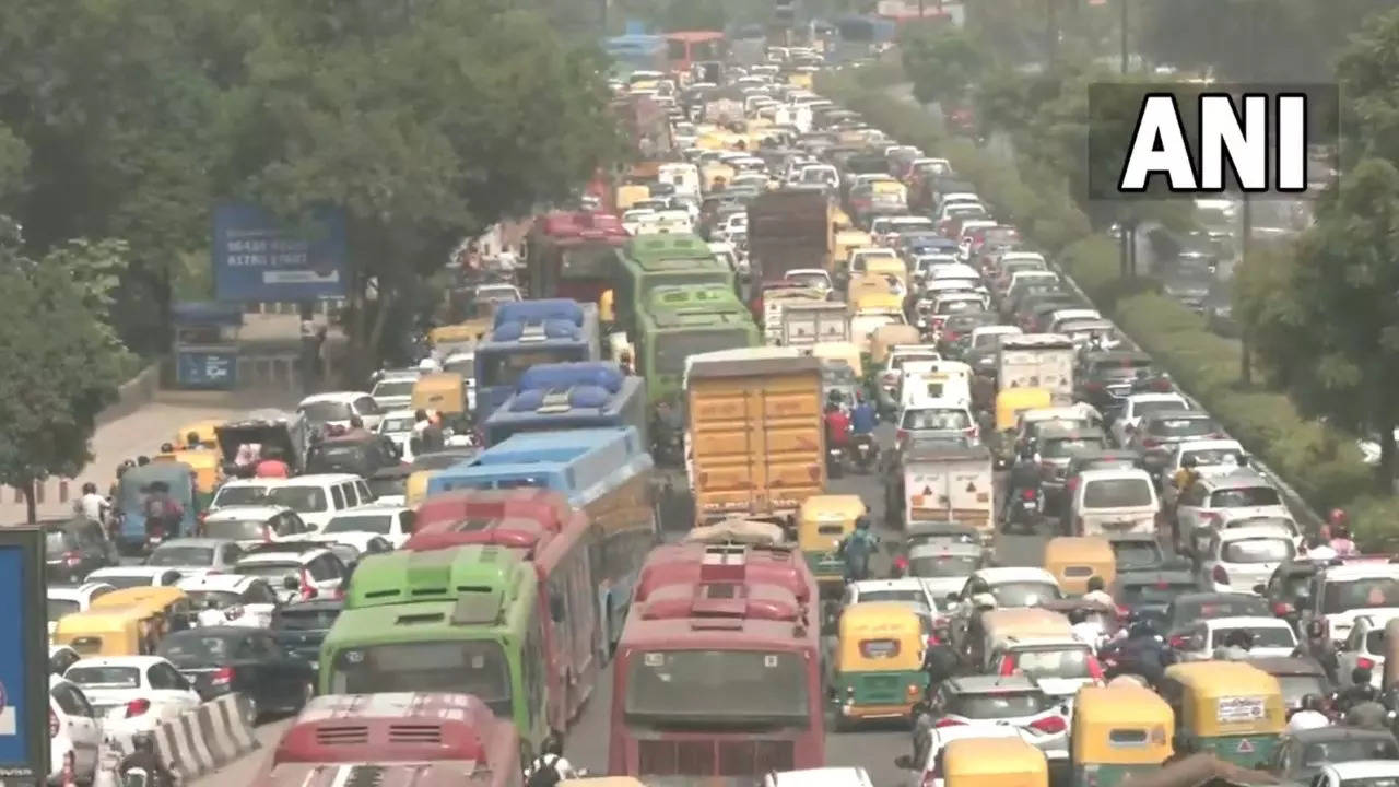 delhi traffic advisory, delhi flood, yamuna flood, delhi ncr traffic