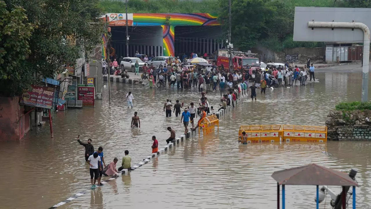 Delhi flood update, Delhi Flood situation, Yamuna Water Level