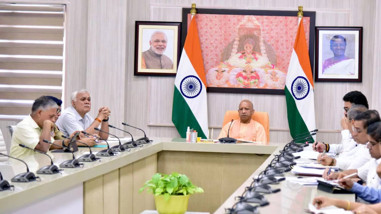 CM Yogi attends meeting for Meri Mati Mera Desh Abhiyan