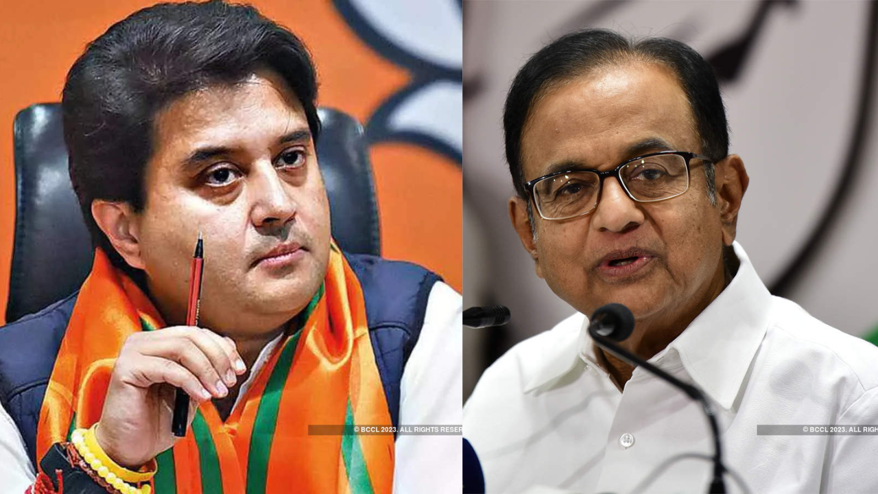 Scindia and Chidambaram Twitter War