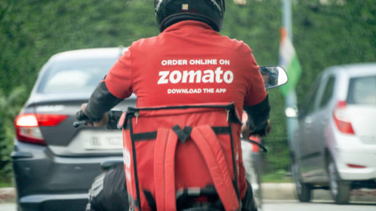 Hom Many Platform fee Zomato