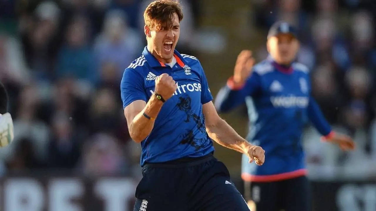 Steven Finn announces retirement from all forms of Cricket