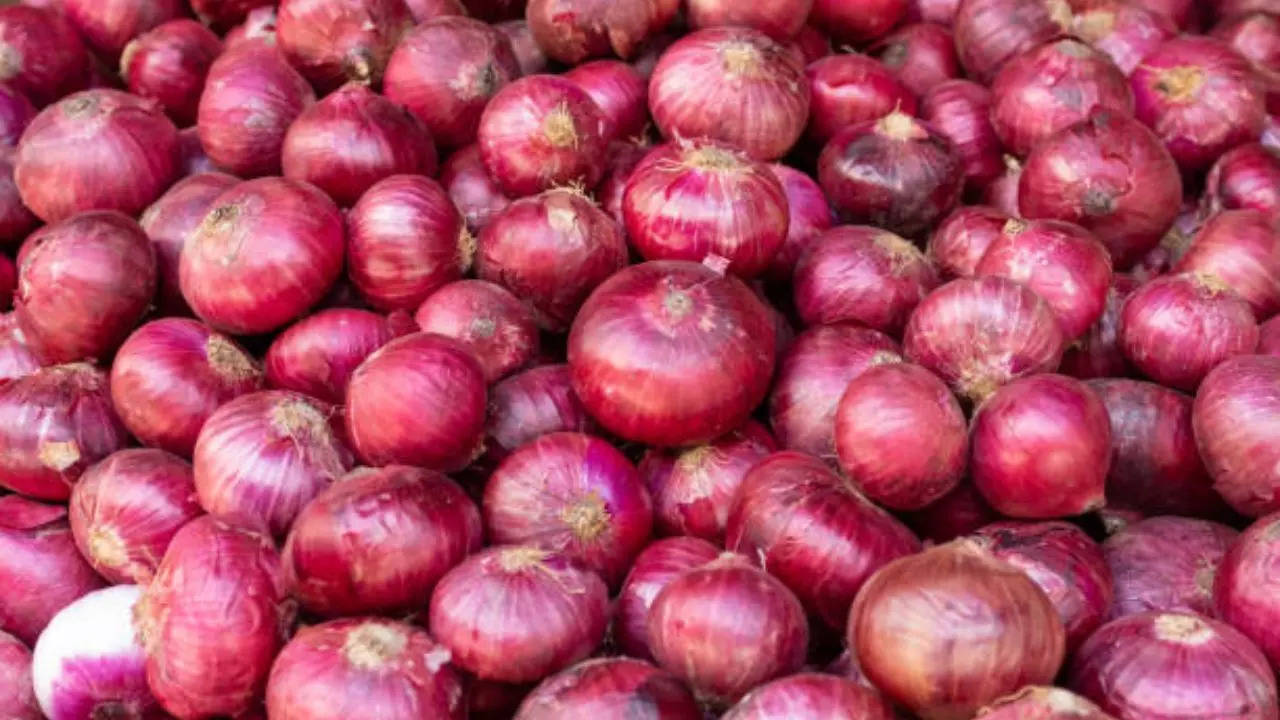 Onion At Rs 25 Per KG