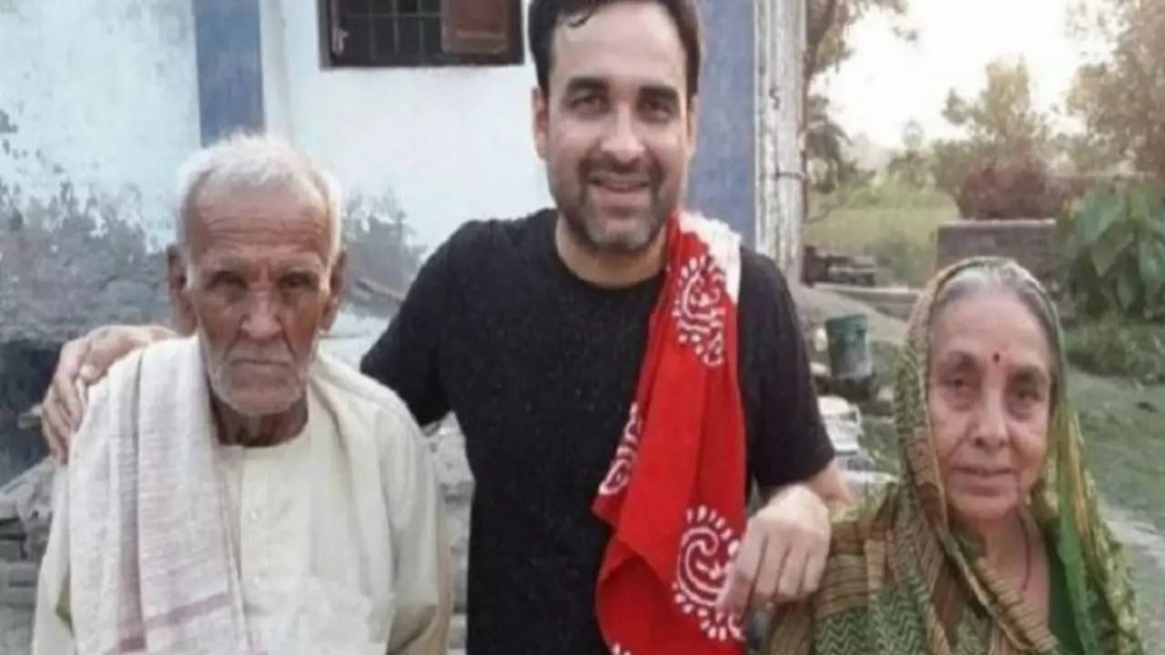 pankaj tripathi father banaras tiwari death at the age of 98