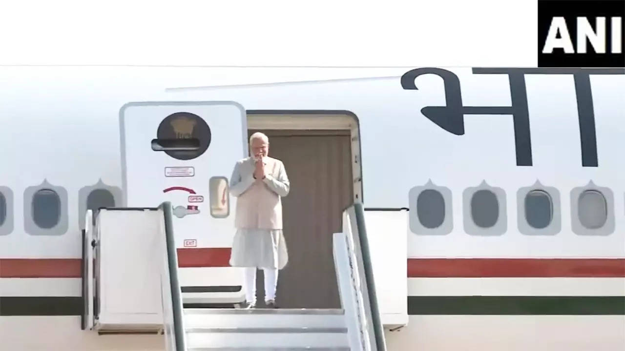 PM Modi arrives in Johannesburg