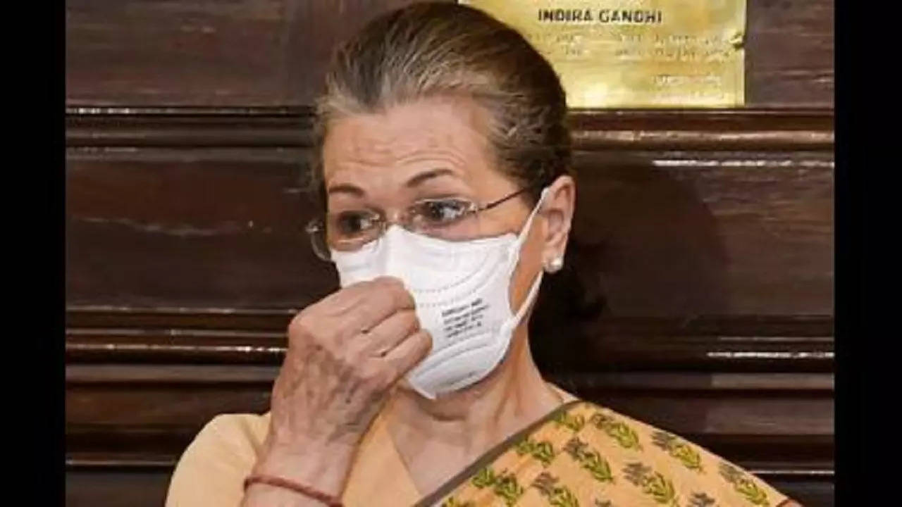 sonia gandhi health.