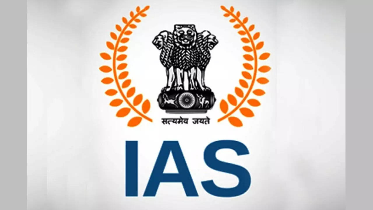 IAS का सबसे ऊंचा पद कौन-सा होता है? जानिए - Ias officer highest post upsc  promotion criteria edv