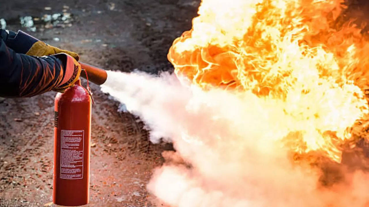 Fire Extinguisher, Fire Safety, Fire Fighting System, फायर सेफ्टी,