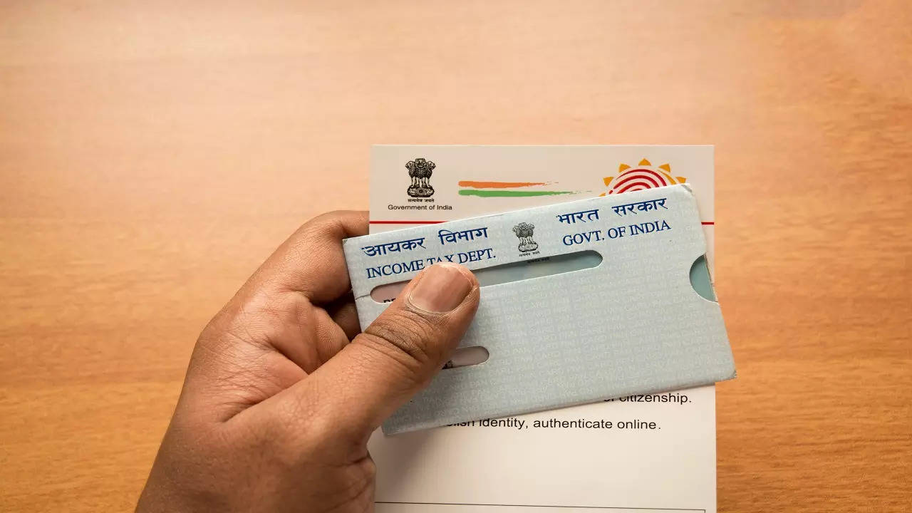 PAN Card: पैन कार्ड पर लिखे 10 अंकों का क्या होता है मतलब? नहीं जानते होंगे आप