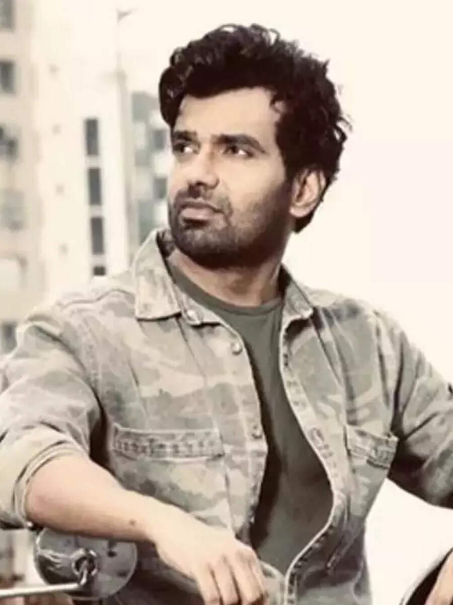 IAS Abhishek Singh will enter in Politics Know about Durga Shakti