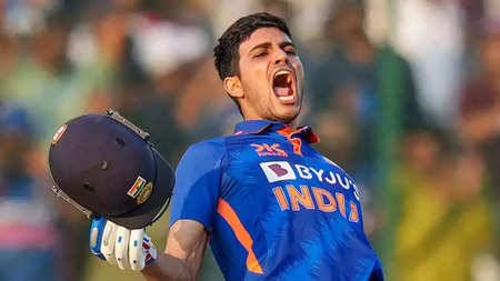Ahead of India's opening match in World Cup 2023 Shubman Gill is unwell And  suffering from Dengue Claim BCCI Sources- World Cup 2023: ऑस्ट्रेलिया के  खिलाफ मैच से टीम इंडिया को बड़ा