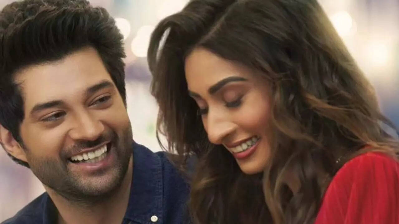 dono twitter review hindi sunny deol son rajveer and paloma dhillion