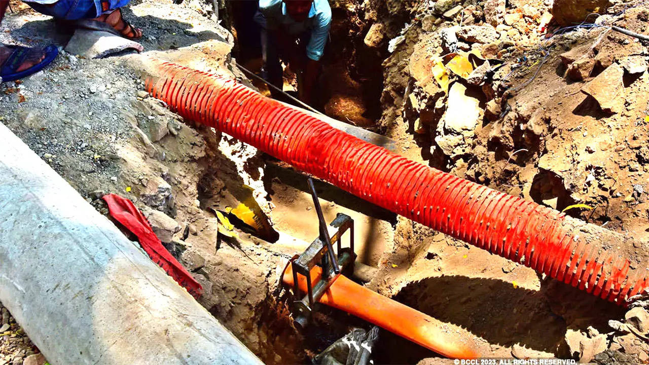 Steal Petrol from IOCL Pipe Line in Delhi