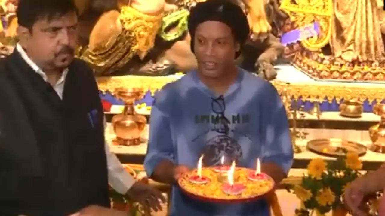 Ronaldinho in Kolkata for Durga Pooja