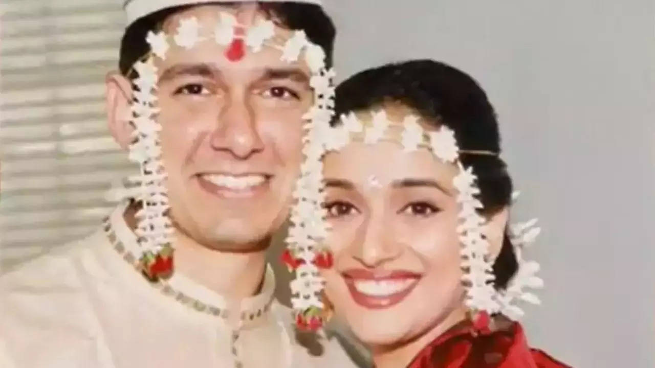 Madhuri Dixit Wedding Anniversary