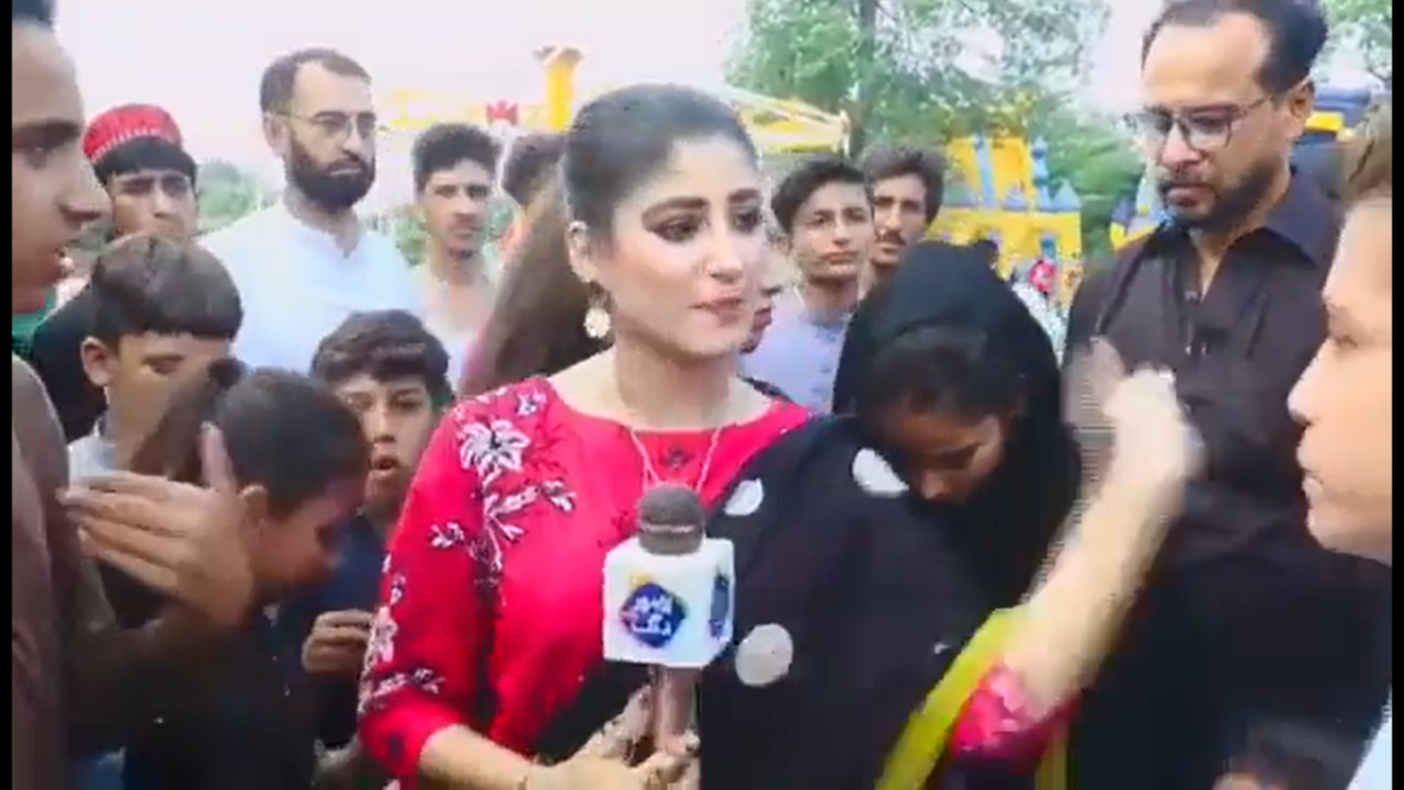 Pakistan Reporter Funny Video