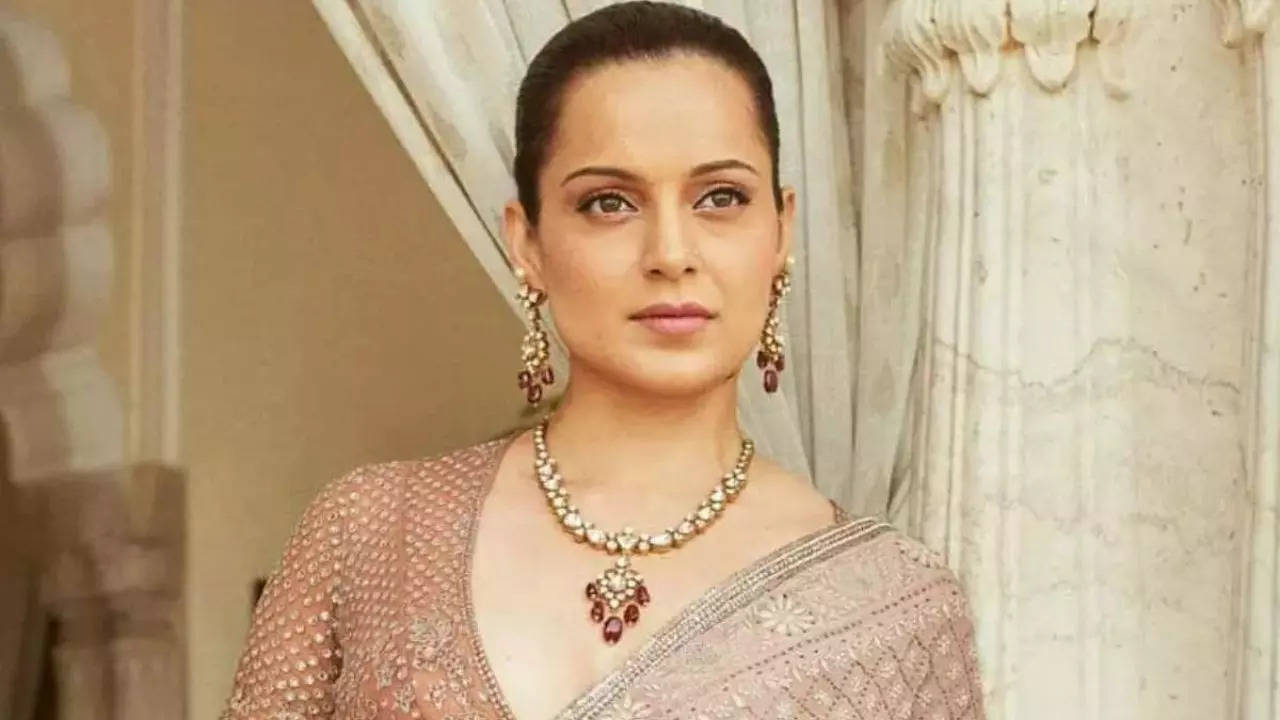 Kangana Ranaut के खाते में गिरी 'क्वीन 2'