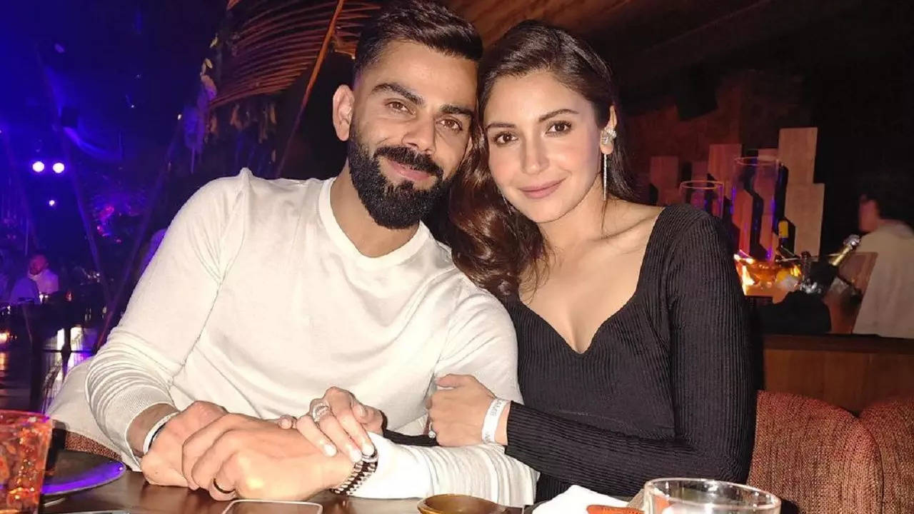 World Cup 2023, Anushka Sharma calls Virat Kohli Stormchaser