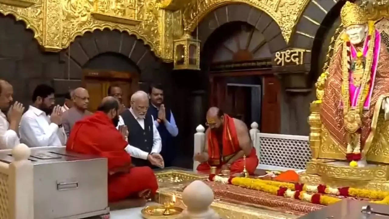 PM Modi in Shirdi