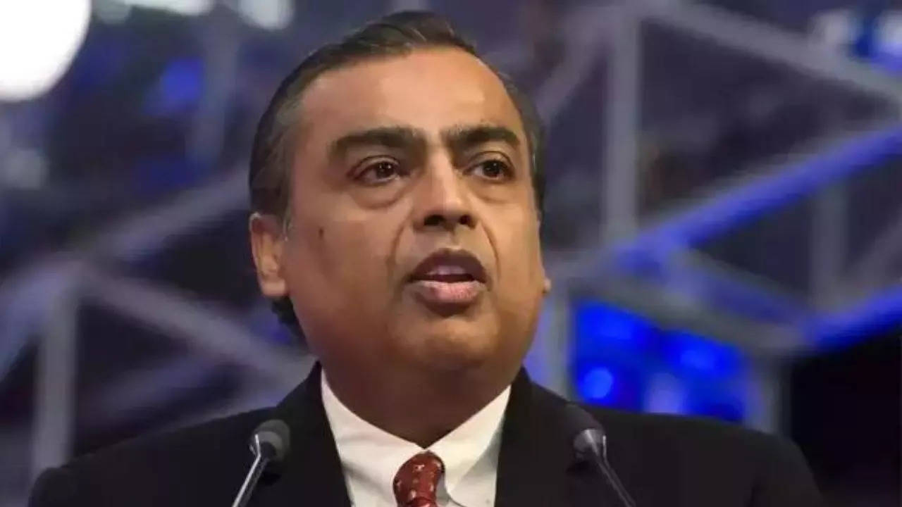 Mukesh ambani threat mail