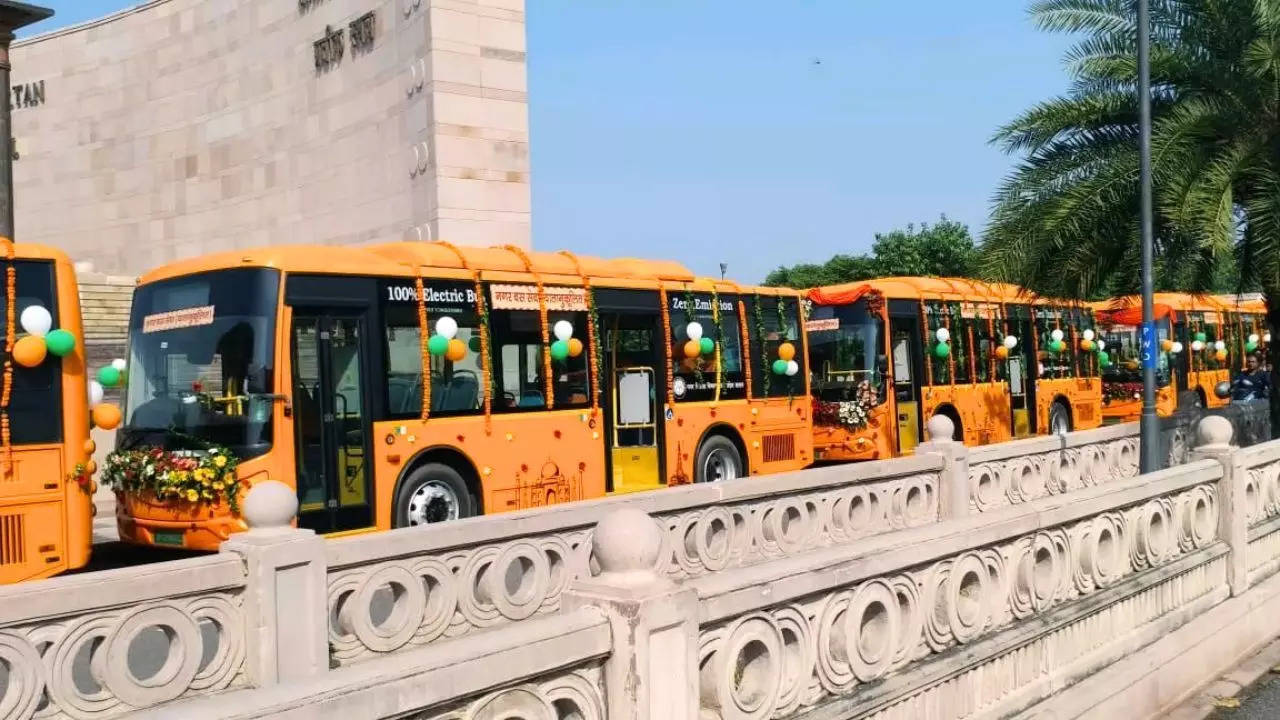 Noida Authority Will Run 100 E Buses