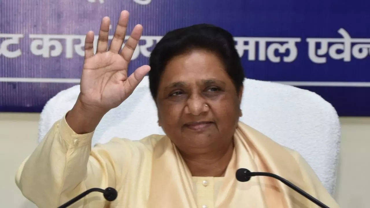 Mayawati targets Congress