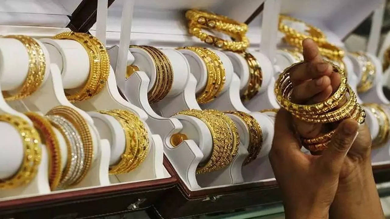 Dhanteras Gold Silver Buying Market