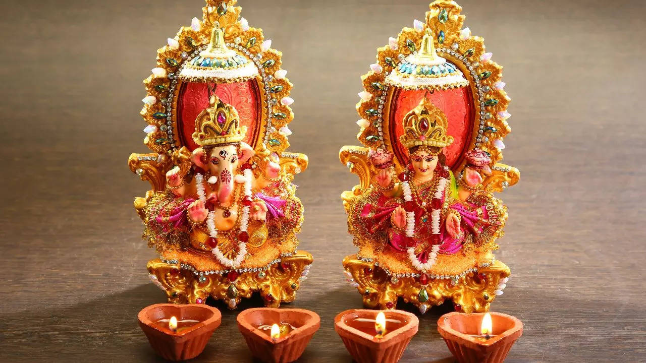 diwali laxmi aarti lyrics in hindi