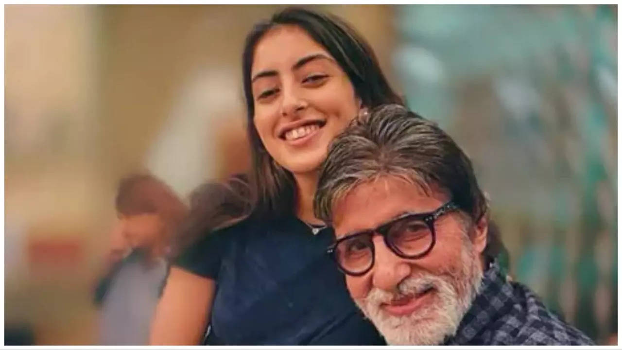 Navya Nanda Amitabh Bachchan