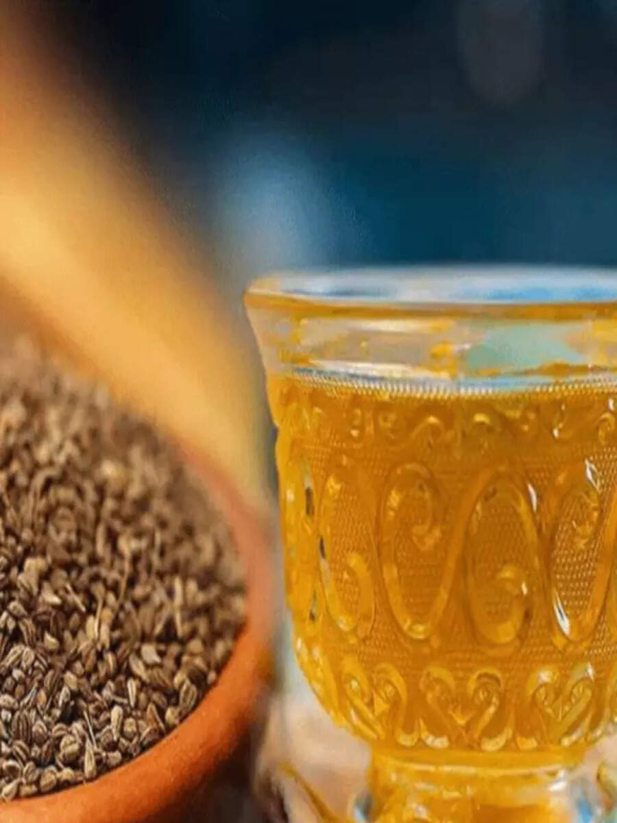 ओव्याचे पाणी प्यायल्याने होतात हे 6 चमत्कारीक फायदे Ajwain Benefits
