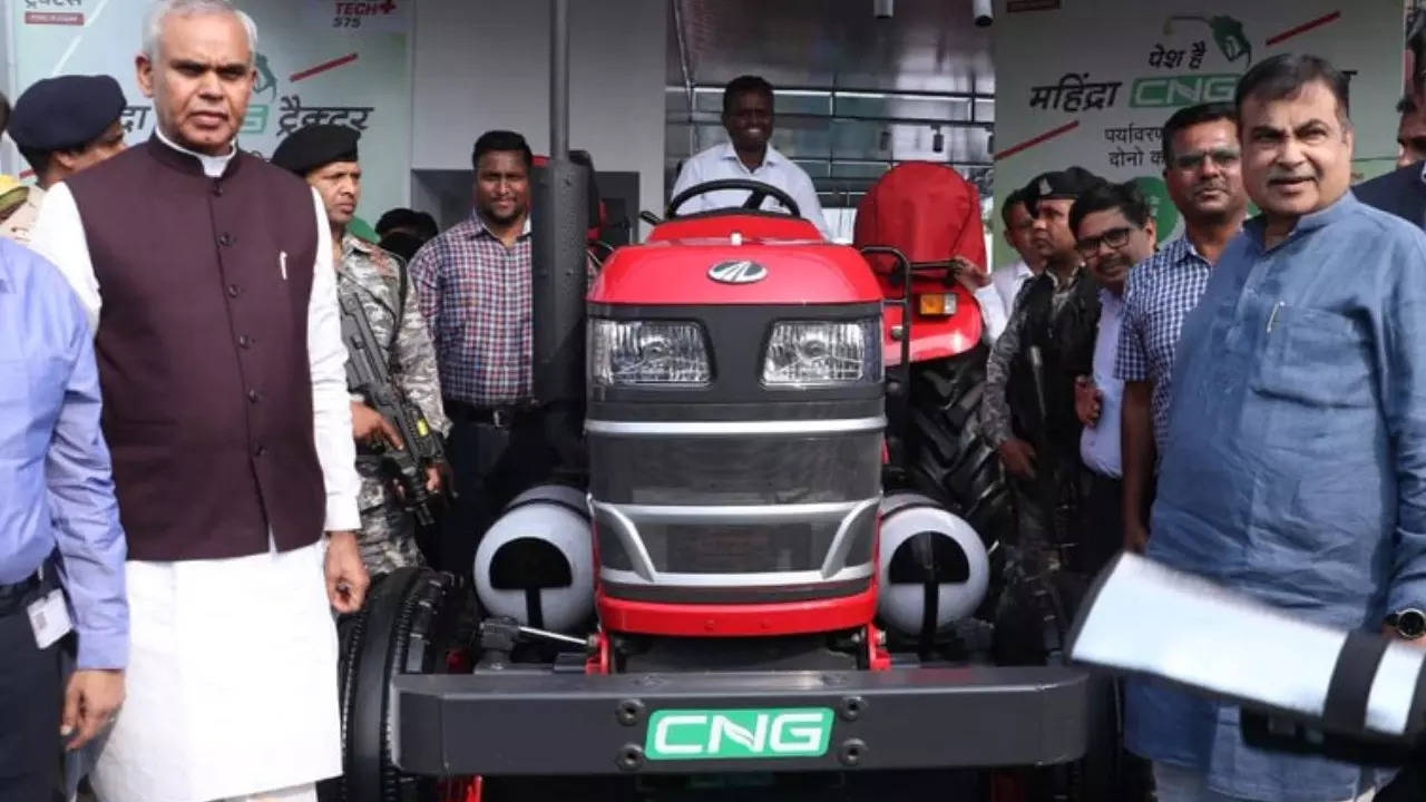 Mahindra First CNG Tractor Breaks Cover