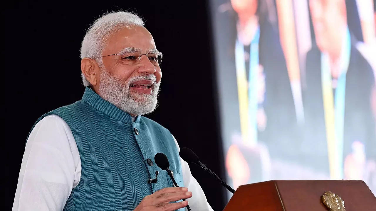 pm modi on uttarakhand tunnel