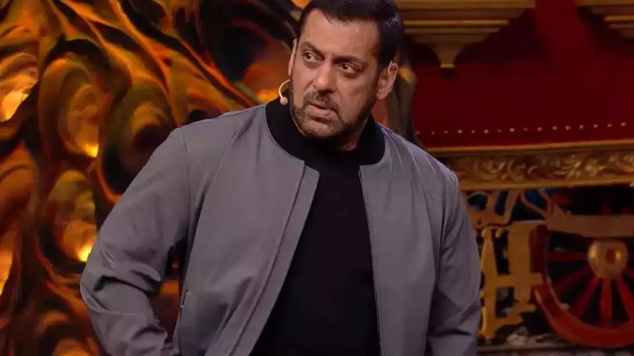 Bigg Boss 17 Salman Khan Will Not Host this Weekend ka War