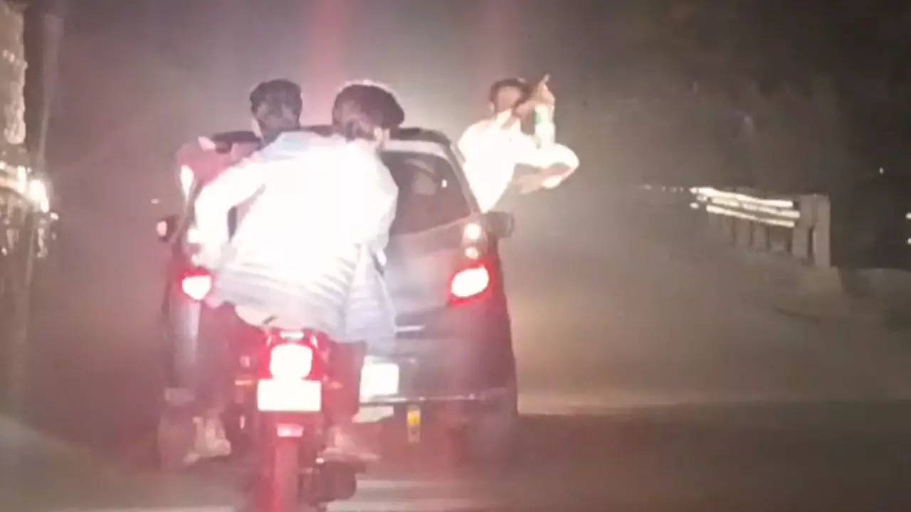 Ghaziabad Car Stunt Video