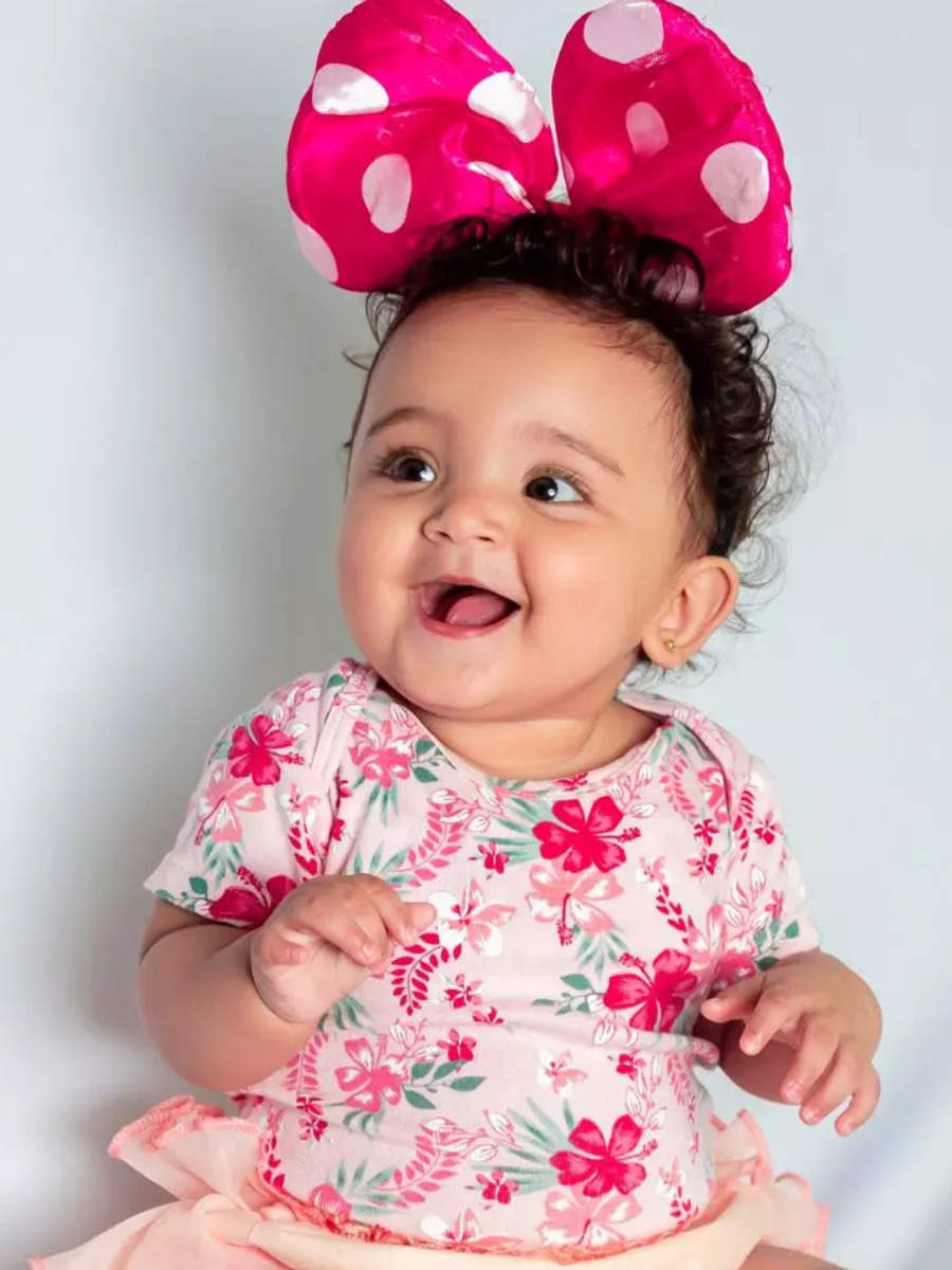 modern-and-beautiful-name-of-baby-girl-keep-your-daugter-name-on-radha