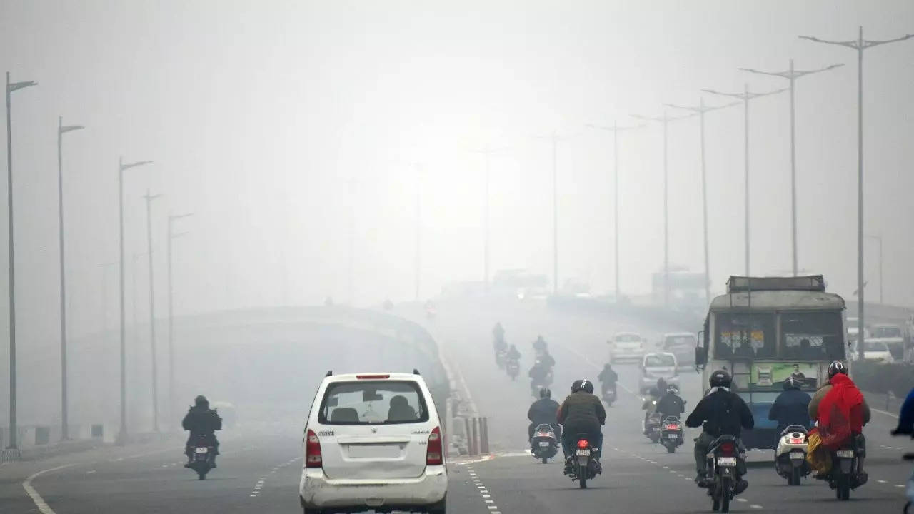 Delhi Weather Forecast Lowest Temperature of Season Recorded in City Pollution also Increased