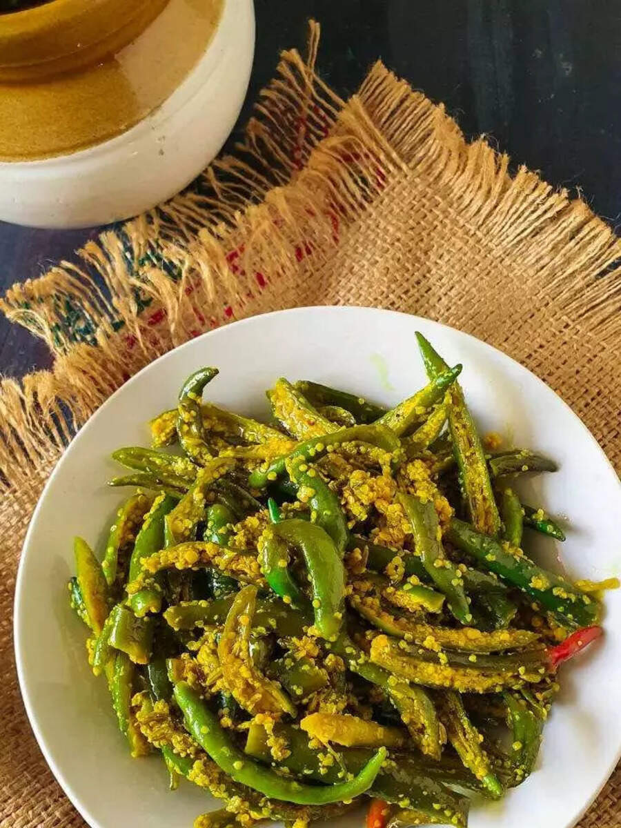 winterspecial Indian pickles health benefits हिवाळ्यात खा 'हे' खास