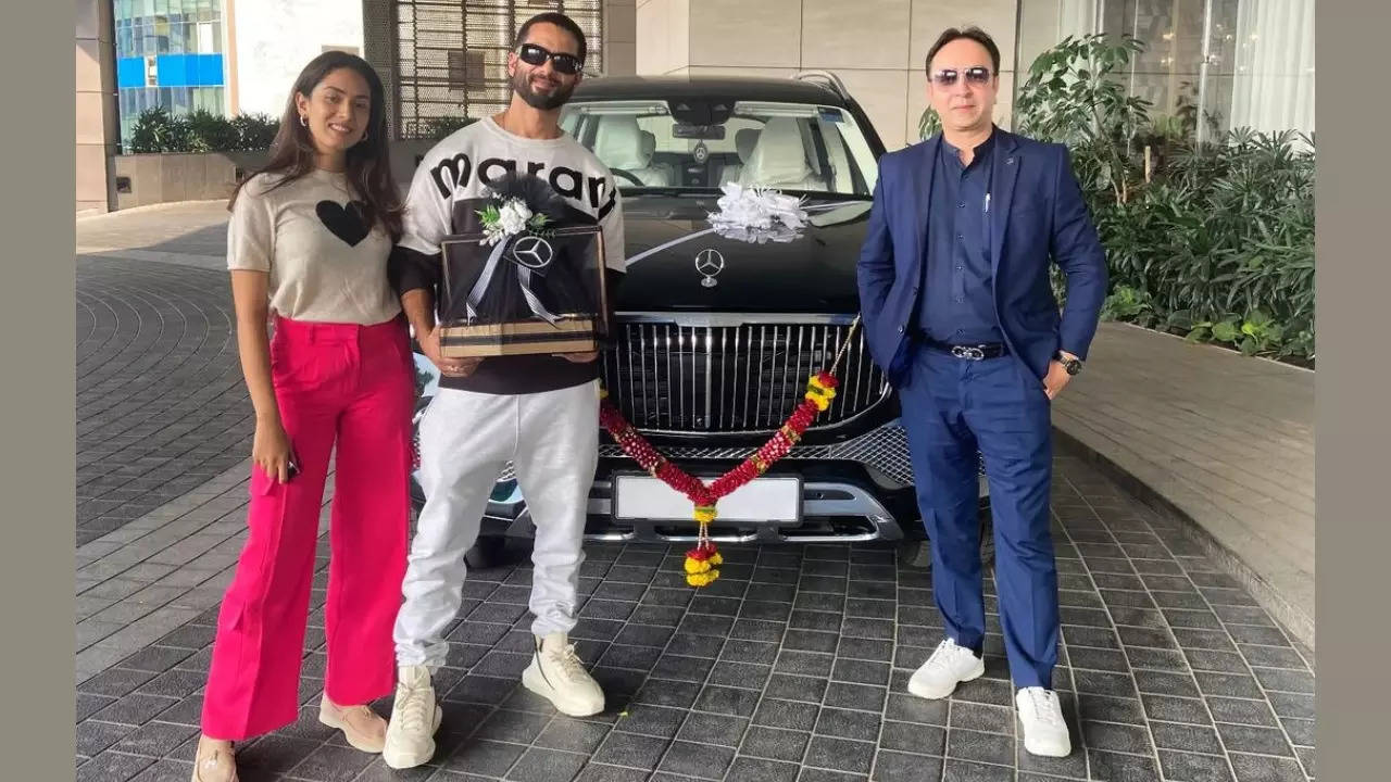 Shahid Kapoor New Mercedes Maybach GLS 600