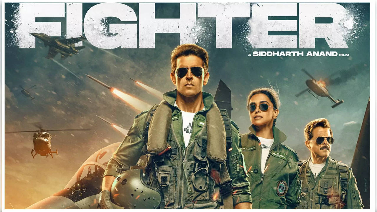 Fighter New Poster: लड़ाकू विमान के साथ जारी किया "Fighter" का नया पोस्टर, फिल्म रिलीज  की उल्टी गिनती हुई शुरू