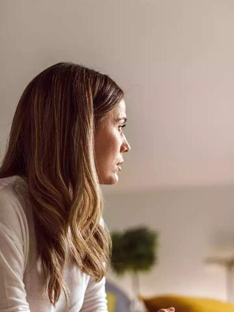 cracking fingers habit and its side effects बोटं मोडण्याची सवय चांगली