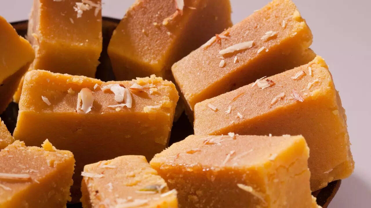 Mysore Pak Recipe In Hindi With Ingredients Famous South Indian