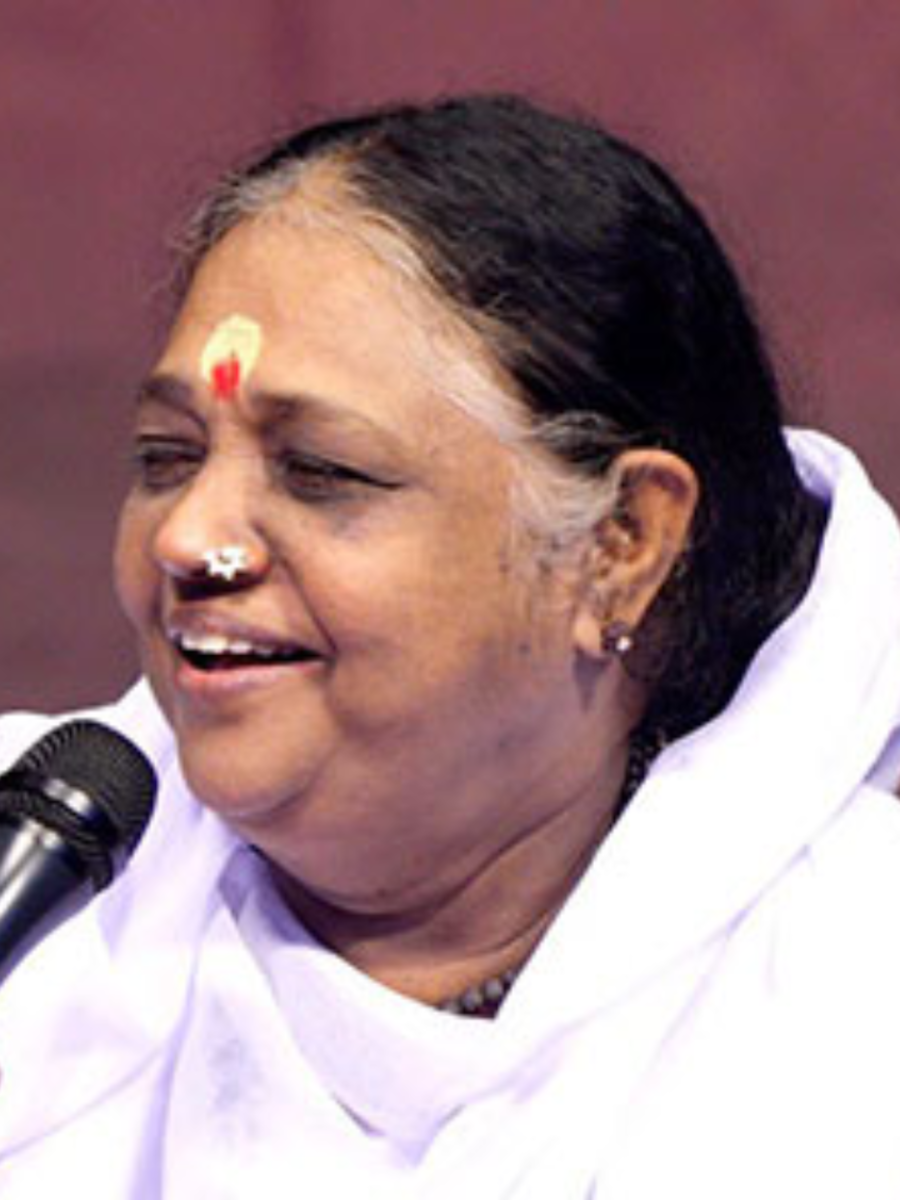 Mata Amritanandamayi: मां अमृतानंदमयी 'अम्मा'से जानें कर्म का महत्व ...