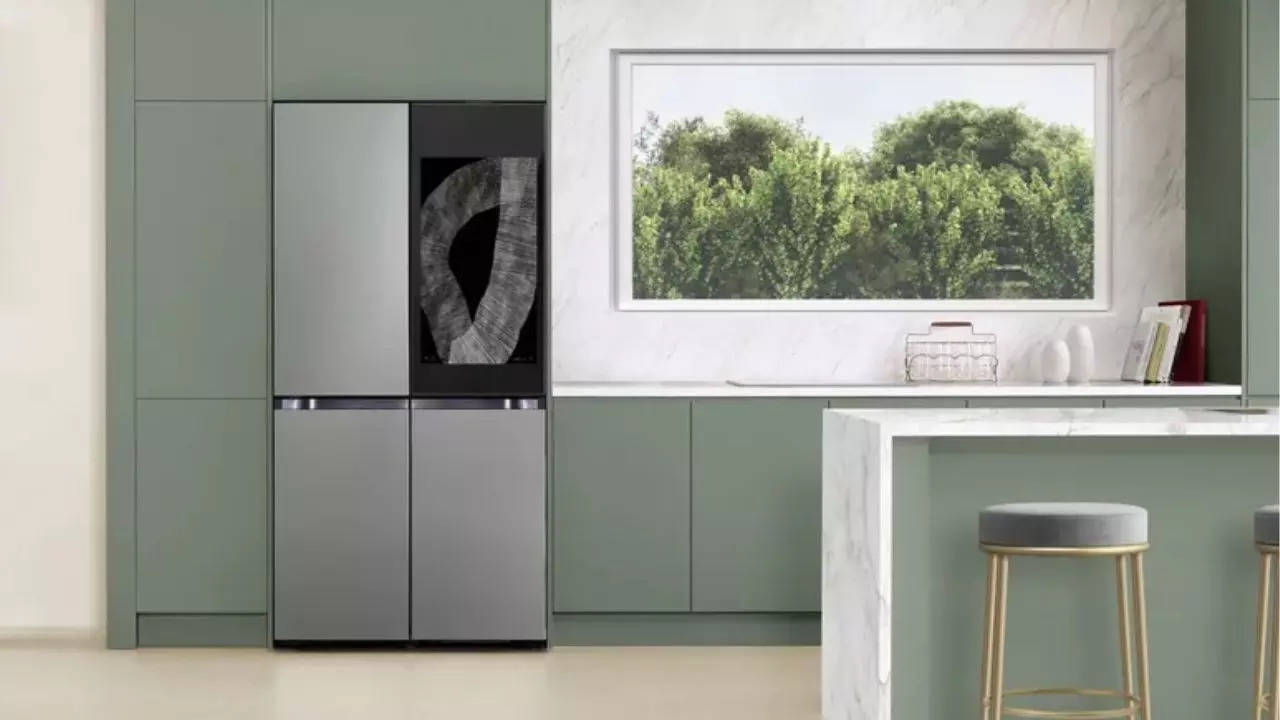 Samsung AI-enabled Smart Fridge