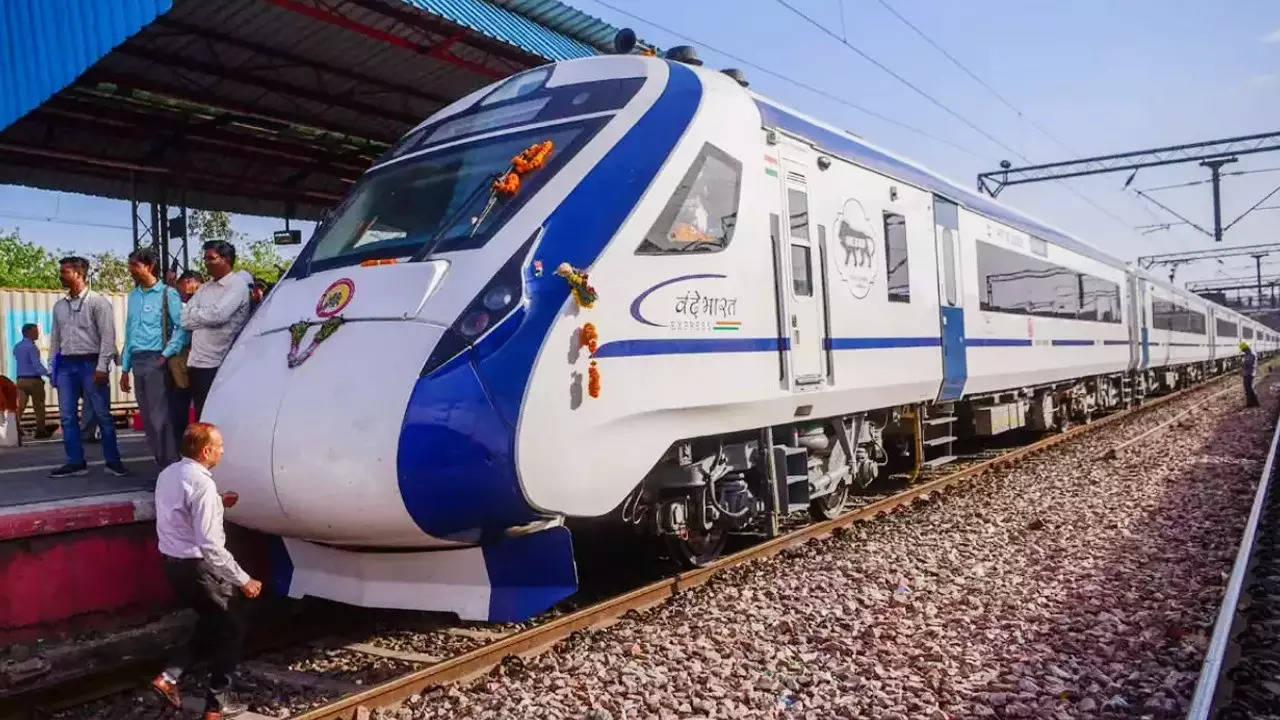 Delhi to Varanasi Vande Bharat Train Know The Route Stoppage Ticket Price Timing