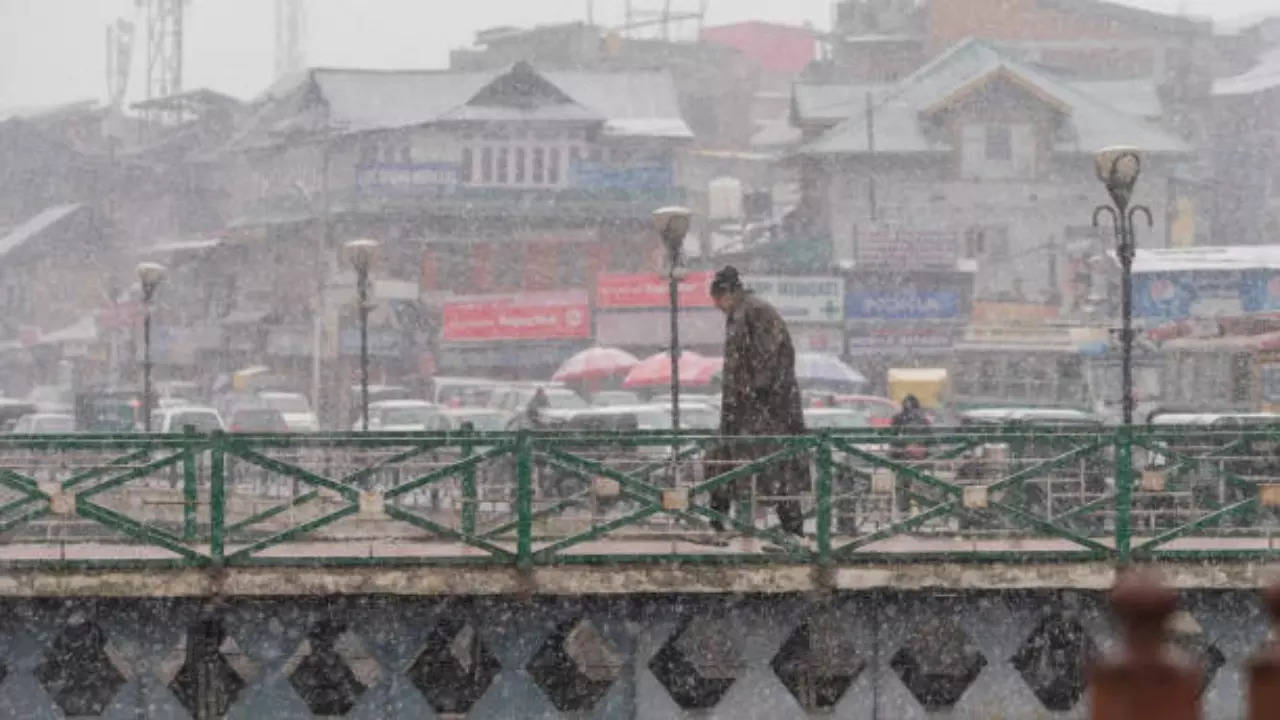 Kashmir Weather Update