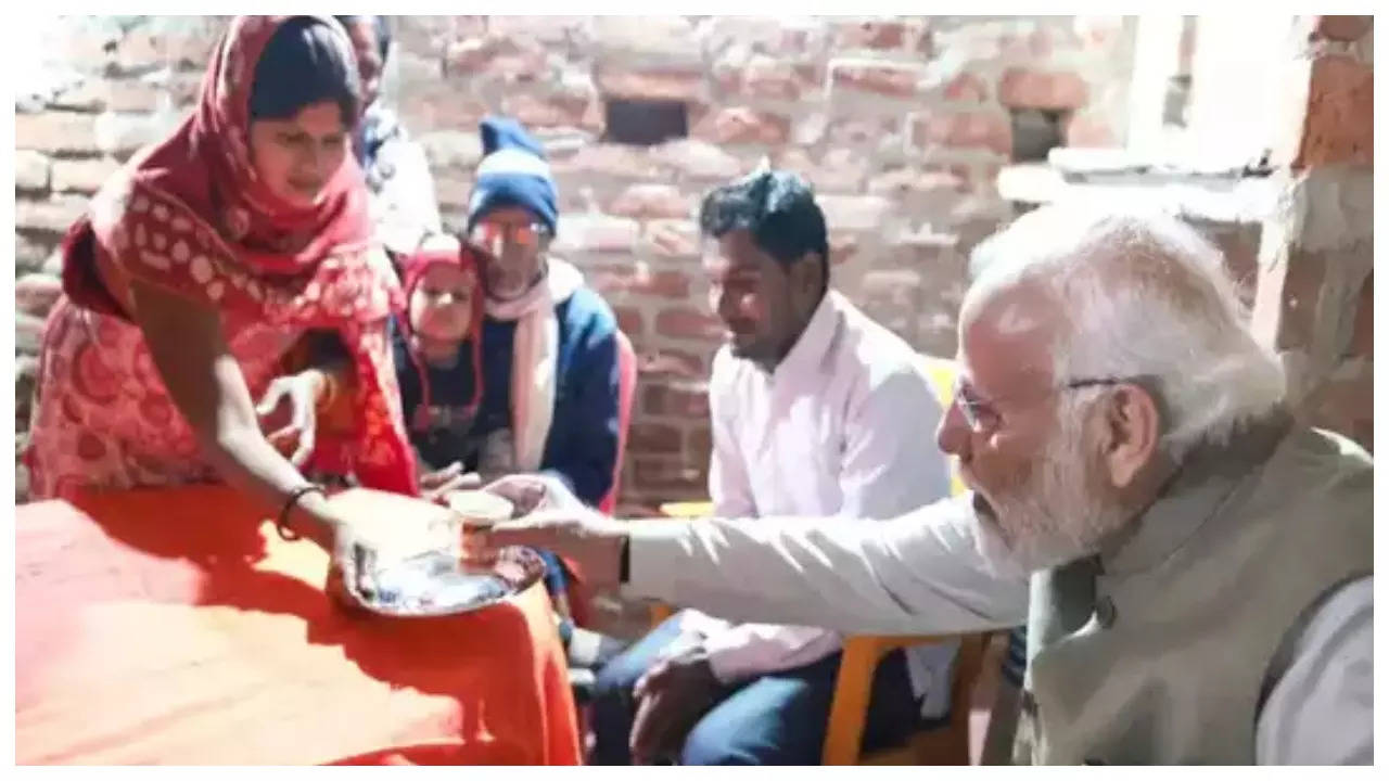 PM Modi Tea at Meera Majhi House