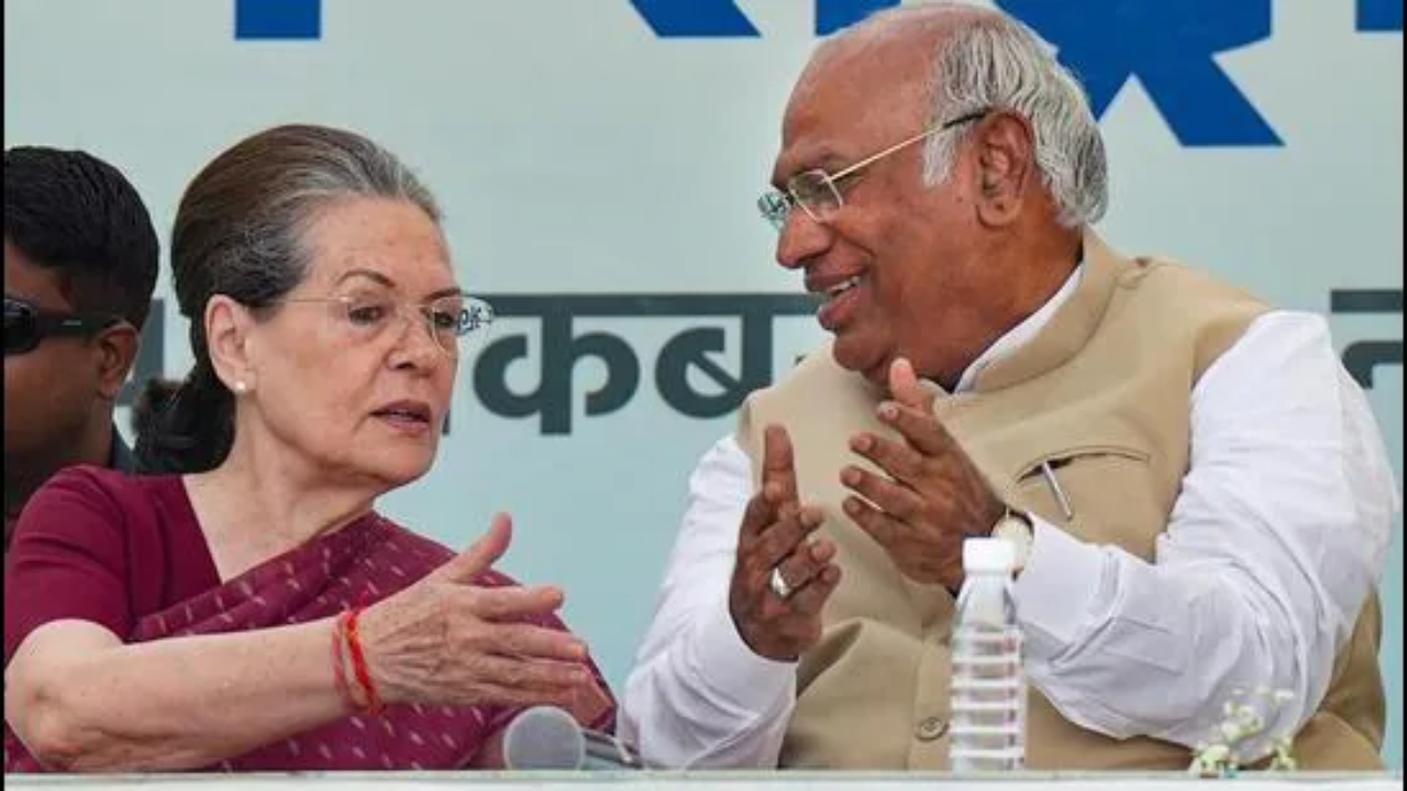 Kharge, Sonia